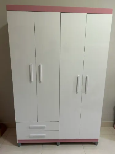 Guarda roupas NOVO