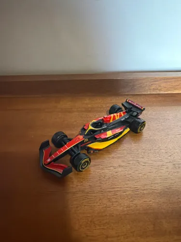 Miniatura F1 Mc Donalds