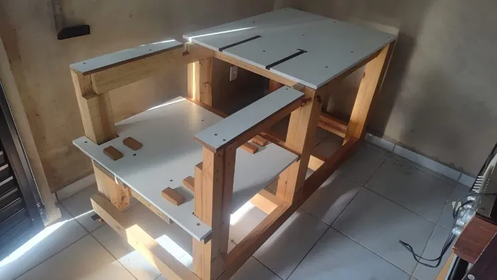 Mesa para Serra de Bancada DeWALT DW745
