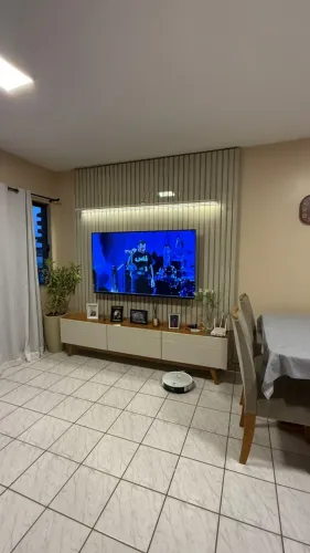 Apartamento na Av Rio Madeira, 3 quartos, 2 vagas de garagem.