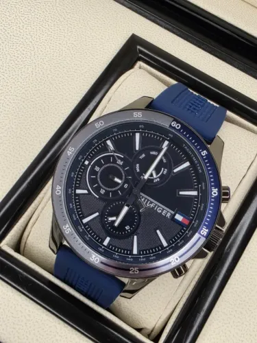 RELOGIO TOMMY HILFIGER 1791721 DE SILICONE NOVO COM CAIXA E SACOLA 10X SEM JUROS