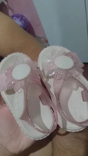 Sandália para sua bb