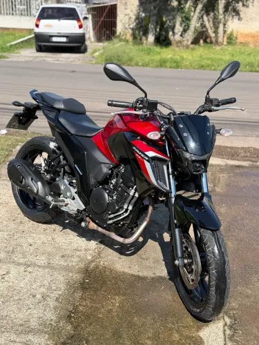Fazer 250 2024 baixa km ,com abs ,analiso troca