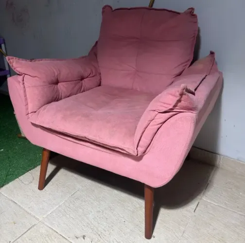 Poltrona rosa, poltrona amamentação
