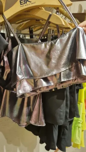 Top Festa BKT Cor Prata Chumbo Nunca Utilizado(ainda com etiqueta) Tamanho PP