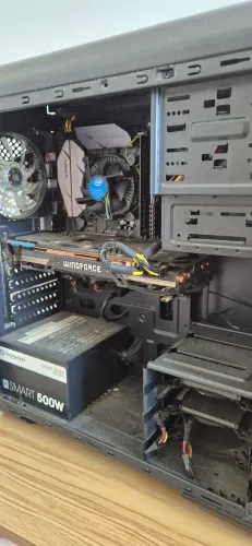 PC Gamer i5 8400 + GTX 980 + ASUS ROG Strix Z370 + 16GB RAM