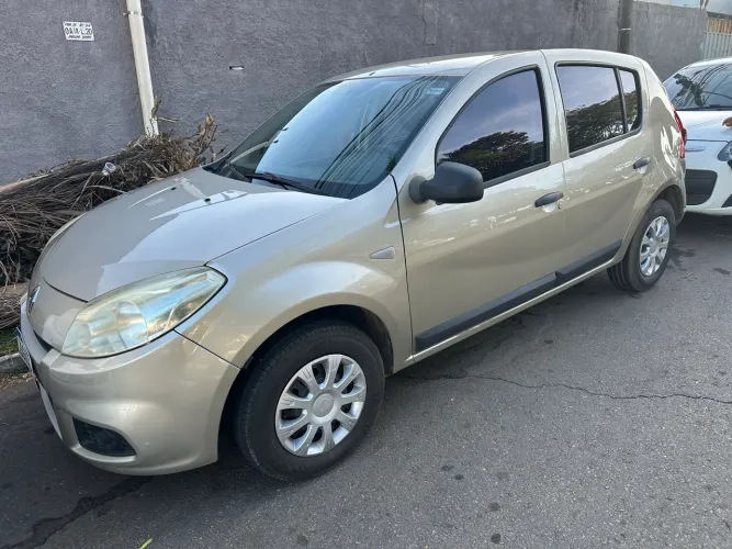 Renault Sandero Authentique Hi-flex 1.0 16V 5P 2012