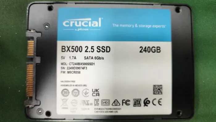 SSD CRUCIAL 240 GB