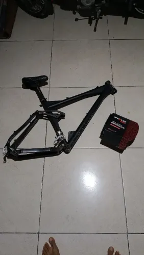 Quadro astro full downhill