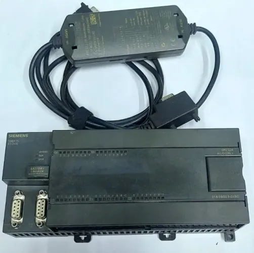 CLP SIEMENS SIMATIC S7-200 + Multi-Master Cable RS232 / PPI-RS485