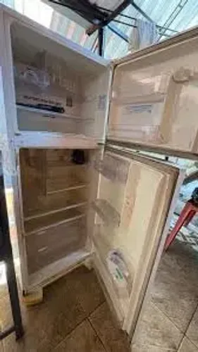 Consertos a Geladeiras e Freezers em Domicílio )ZAP:7 I )9 9376~369O