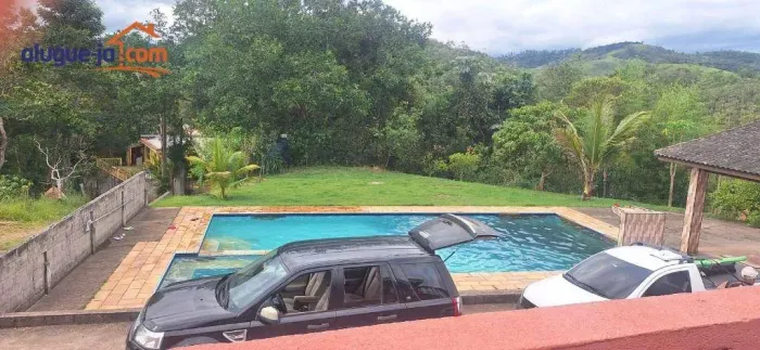 Chácara 6.000 m² com piscina 12x6 e 2 casas  Zona Norte SJCampos