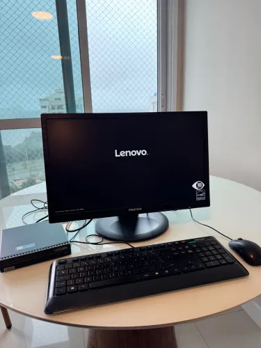 MINI PC LENOVO THINKCENTRE i5 10Th 8GB RAM 256GB SSD NVMe