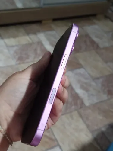 iPhone 16 rosa