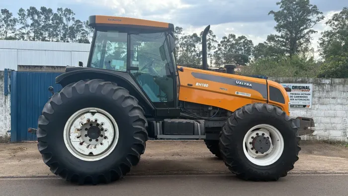 Valtra BH180 