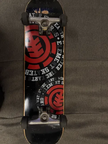 Skate Element e rodinha chris cole