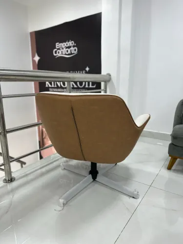 POLTRONA LOUVRE GIRATORIA FRATINI