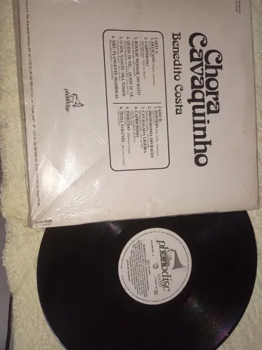 LP chora cavaquinho