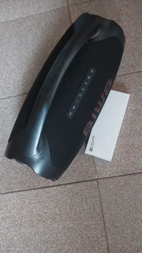 Caixa Aiwa Bombbox