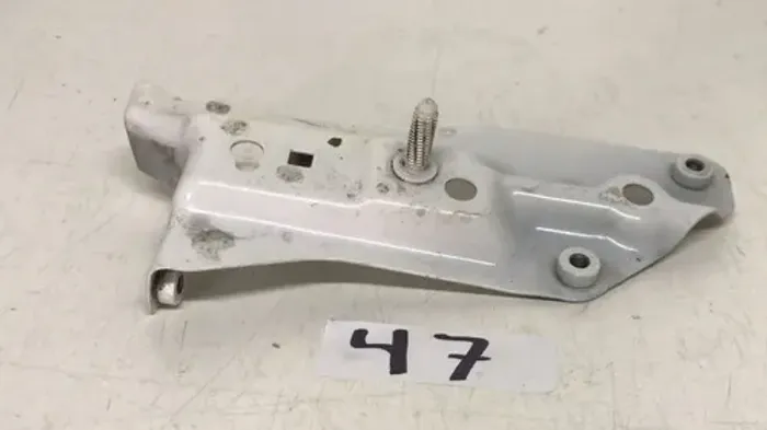Suporte Do Paralama Lado Esquerdo Audi A3 Hatch 2011