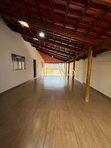 Casa de 3 Quartos com Suíte para Locação Cidade Jardim, Goiânia