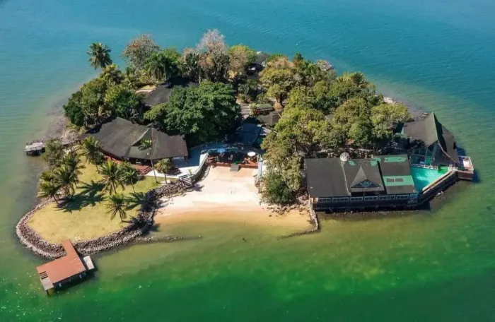 Ilha Paradisíaca para locação diária em Jacuacanga em Angra dos Reis - RJ