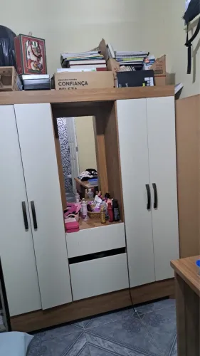 Guarda roupas MDF semi novo R$ 500