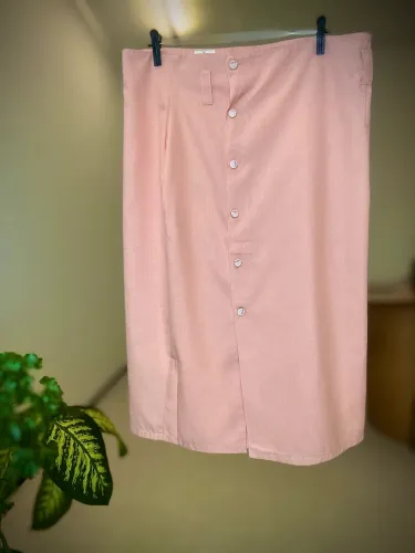 Saia Midi GG Rosa Salmão em Viscose Elegante Moda Cristã