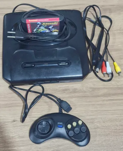 Mega Drive 3 - em excelente estado para colecionadores exigentes
