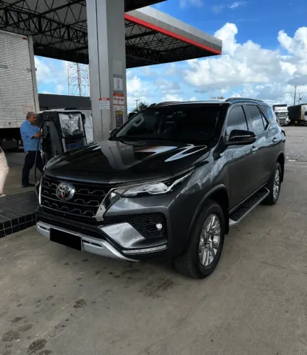 Toyota Hilux SW4 SRX 4X4 2.8 TDI 16V Dies. Aut. 2021