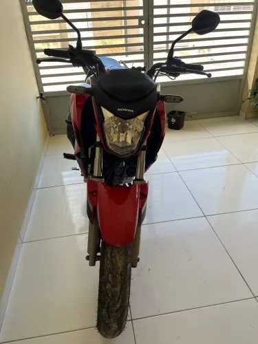 Honda CB 250F Twister ABS 2021 - Vermelha