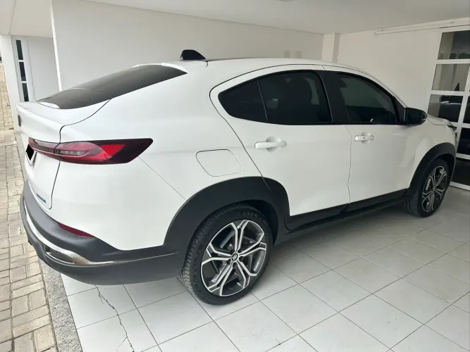 Fiat Fastback Impetus 200 T. AUT (hibrído) 2025