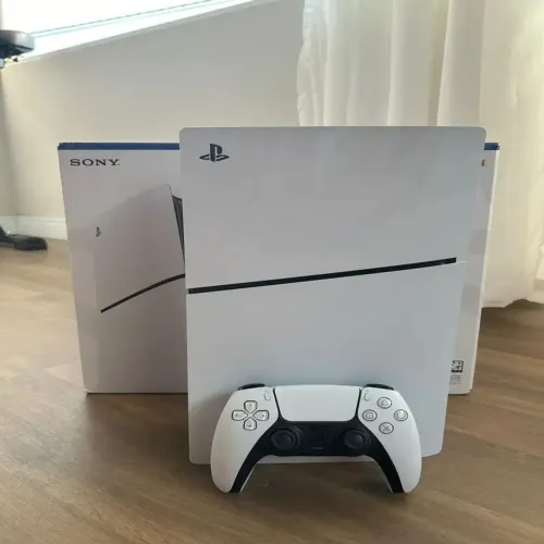 PS5 slim 1TB com leitor de disco + 2 controles + Nota e Caixa