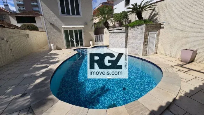 Sobrado com 4 dormitórios à venda, 315 m² por R$ 2.500.000,00 - Campo Grande - Santos/SP