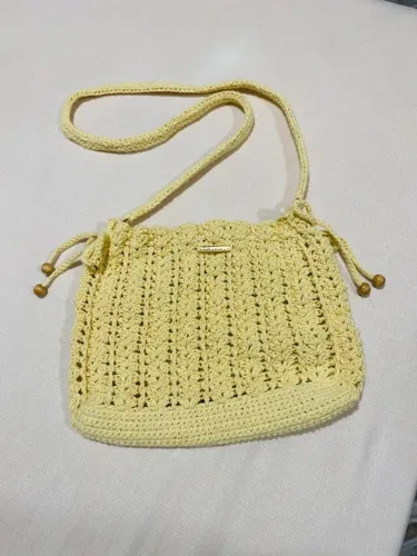 Bolsa de Crochê Artesanal Feita à Mão com Alça