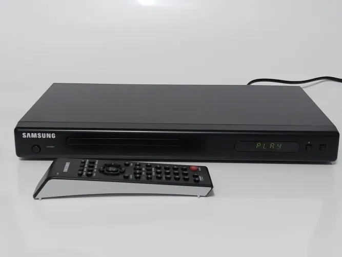 DVD Player Samsung P185 muito novo e funcionando