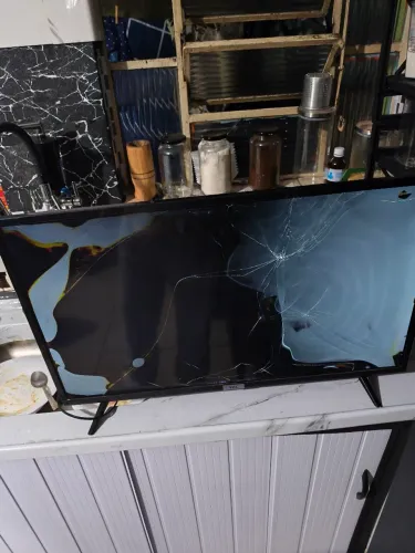 Vendo uma TV dentro dos polegadas
