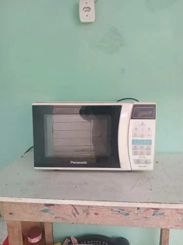 Microondas Panasonic 20 L 