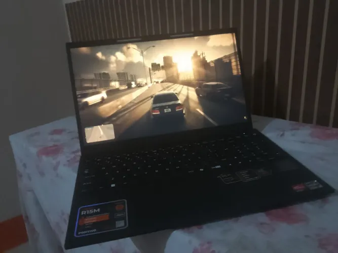 Notebook positivo vision R15M 512 gb? 16 gb? ryzen 5 5625U? SSD expansível até 4T