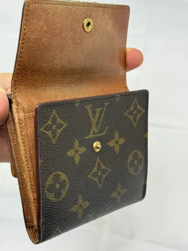 Carteira feminina Louis Vuitton 