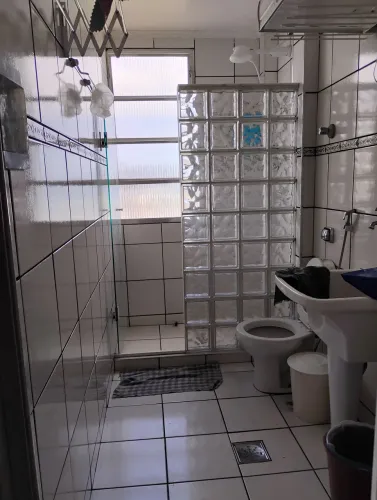 Aluga -se apartamento na praia.