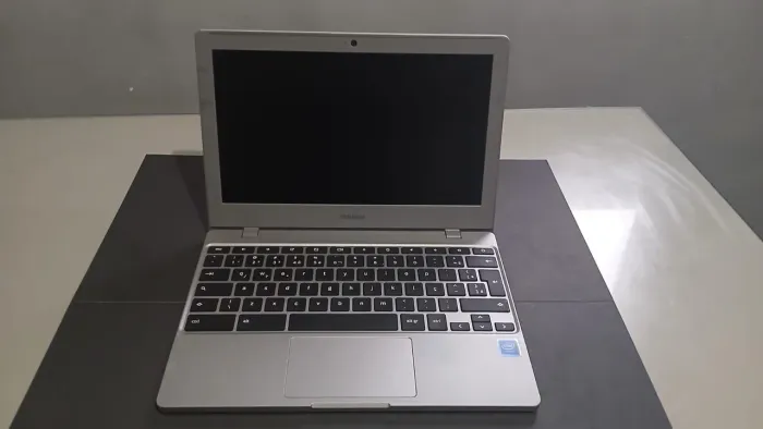 Notebook Samsung Chromebook 4+ carregador original 