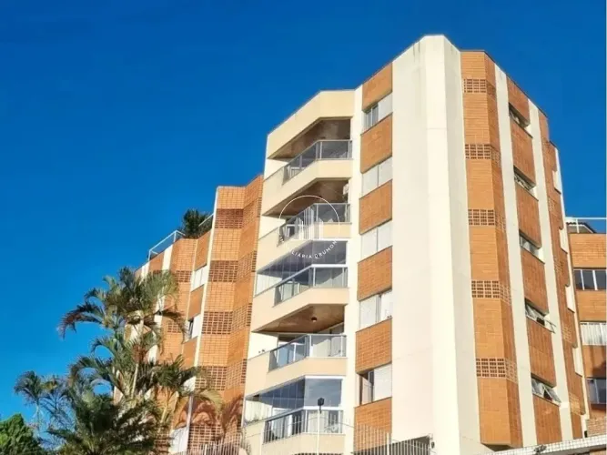 Cobertura 4 Quartos com 3 Suítes e 500m² - Pantanal - CEN