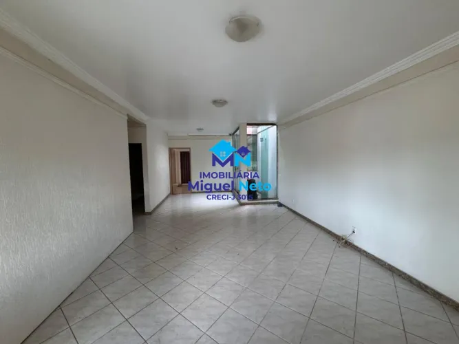 Casa no Condomínio Enseada