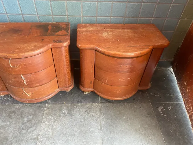Cama de madeira