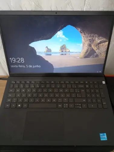 Notebook Dell Inspiron 14 3511 em perfeito estado