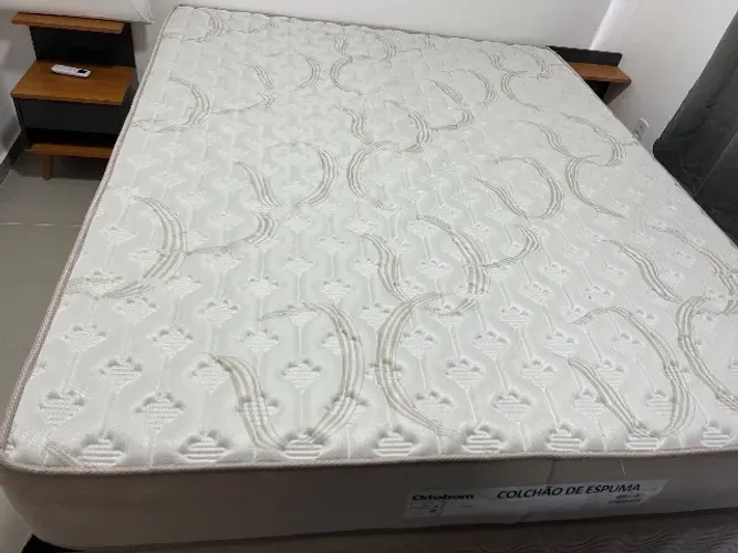 Cama Box Queen Ortobom espuma D45. Usada por apenas 2 meses