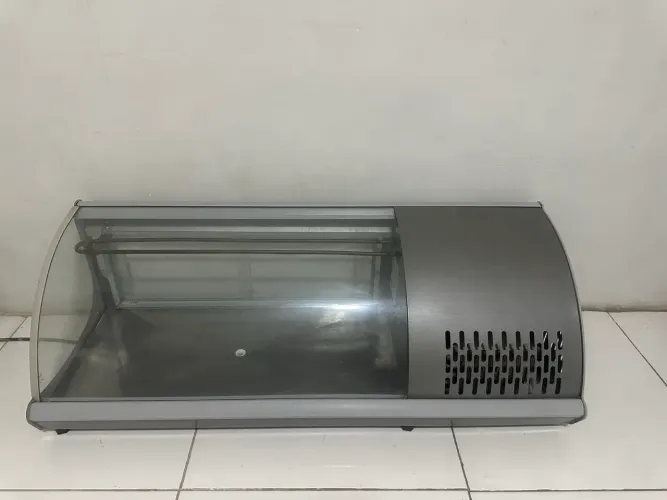 EXPOSITORA REFRIGERADA PARA SUSHI / RESTAURANTE JAPONÊS - 220V