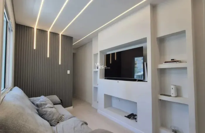 Cobertura Duplex de 105m² com Suíte, Closet, Quintal Privativo e 2 Vagas no Jardim Bela Vi