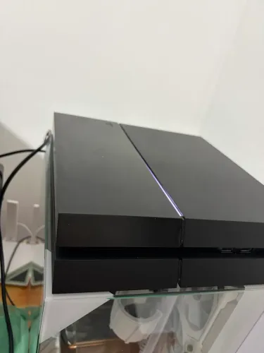 Vendo ou Troco PS4 Desbloqueado